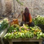 صومالية تبيع موزا